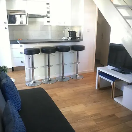 Charme Mediterraneen Votre Pied A Terre Au Coeur Du Port De Daire *